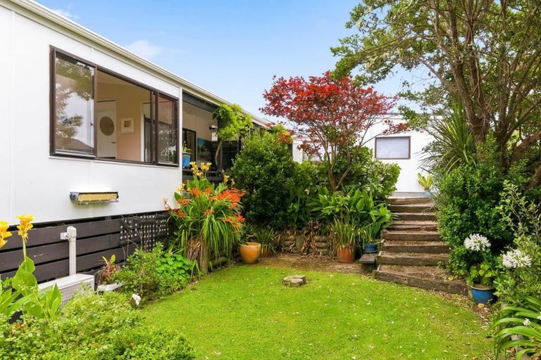Photo of property in 102 Manly Street, Paraparaumu Beach, Paraparaumu, 5032