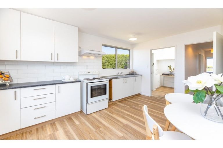 Photo of property in 24 Meon Street, Aranui, Christchurch, 8061