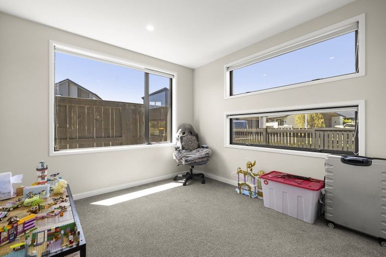 Photo of property in 27 Tangaroa Place, Poike, Tauranga, 3112