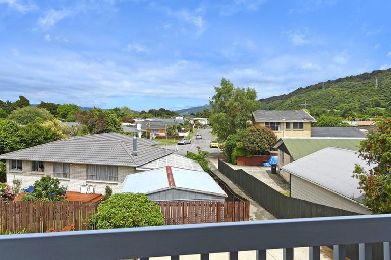 Photo of property in 19 Haylock Grove, Totara Park, Upper Hutt, 5018