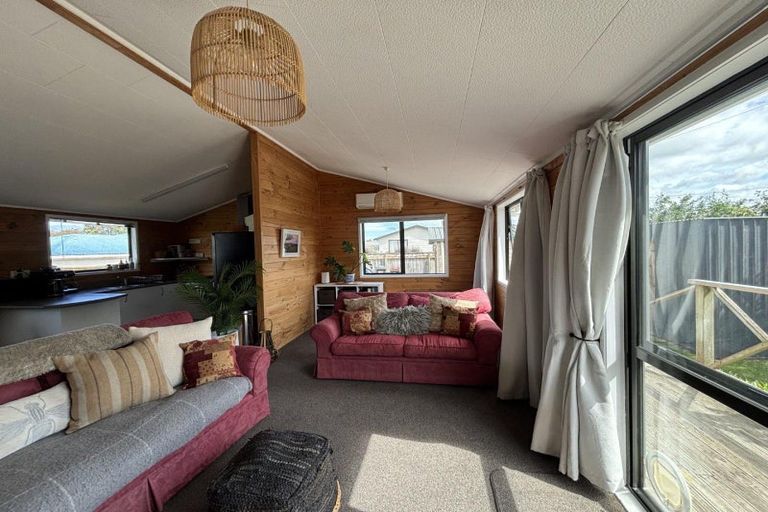 Photo of property in 70 Totara Street, Tawhero, Wanganui, 4501