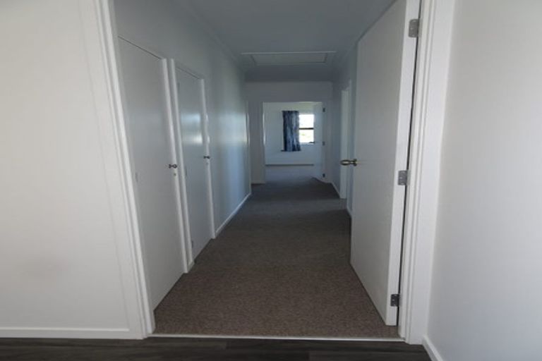Photo of property in 73 Tramway Road, Beach Haven, Auckland, 0626