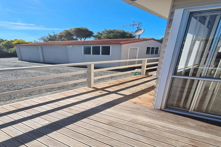 Photo of property in 19 Cologne Street, Martinborough, 5711