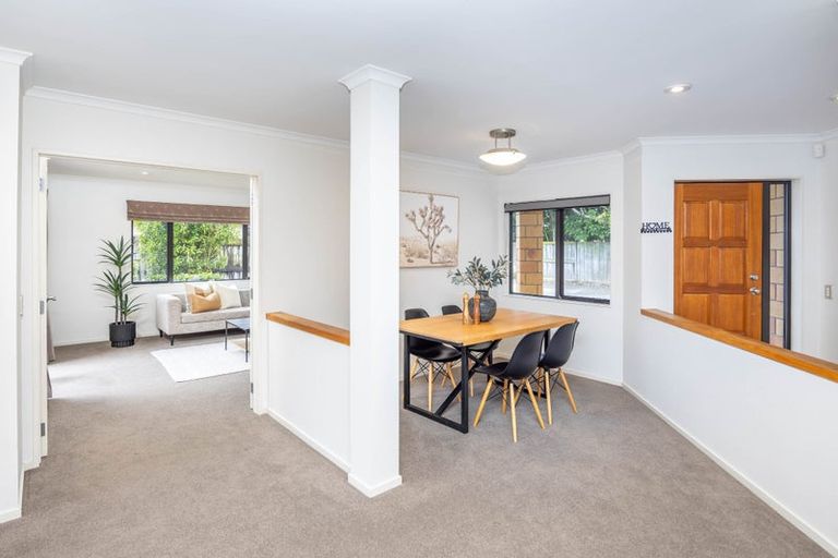 Photo of property in 17 Innswood Place, Rototuna North, Hamilton, 3210