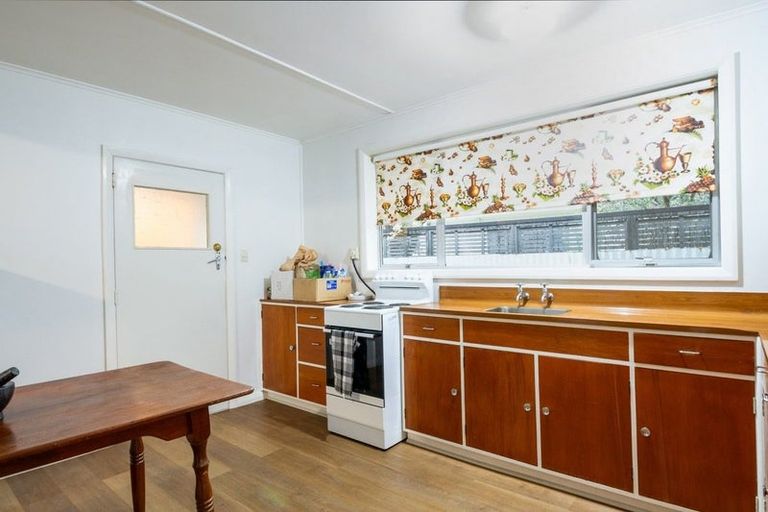 Photo of property in 15b Newbourne Crescent, Redwoodtown, Blenheim, 7201