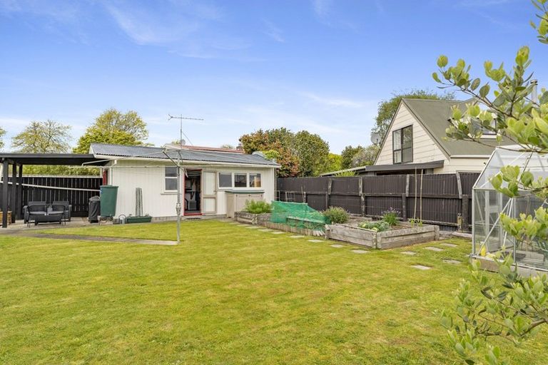 Photo of property in 15 Waitohu Valley Road, Otaki, 5512