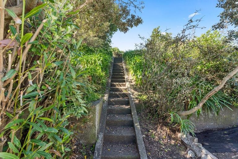 Photo of property in 128 Cornfoot Street, Castlecliff, Whanganui, 4501