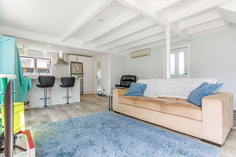 Photo of property in 136b Victoria Street, Cambridge, 3434