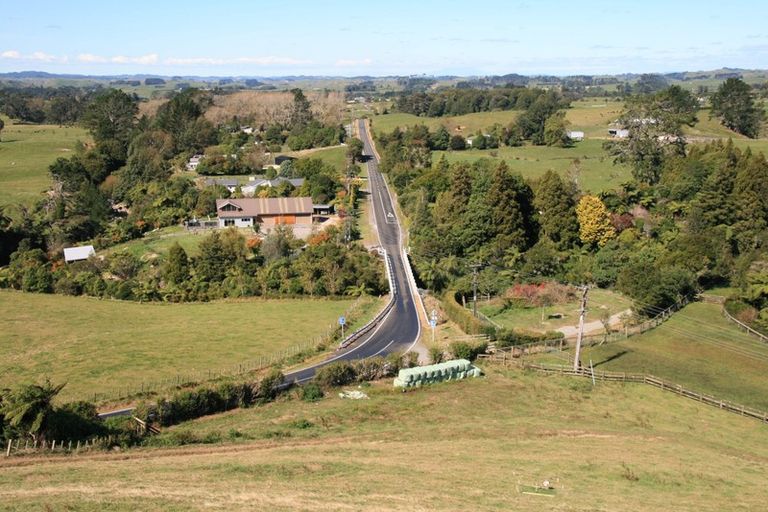 Photo of property in 196 Tarata Road, Inglewood, 4387