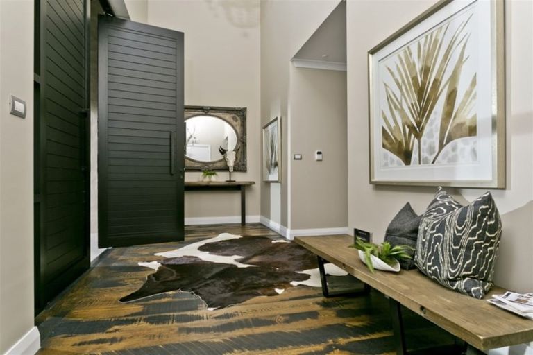 Photo of property in 55 Hartway Grove, Coatesville, 0792