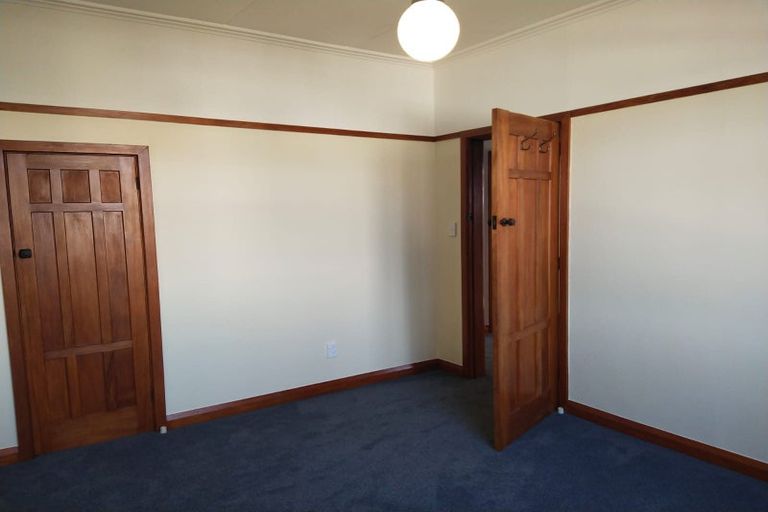 Photo of property in 10d Weymouth Street, New Plymouth, 4310