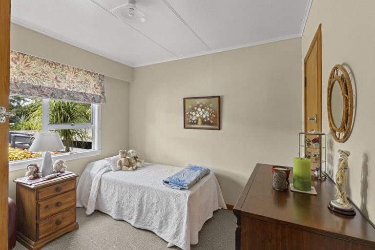 Photo of property in 230 Frankley Road, Frankleigh Park, New Plymouth, 4310