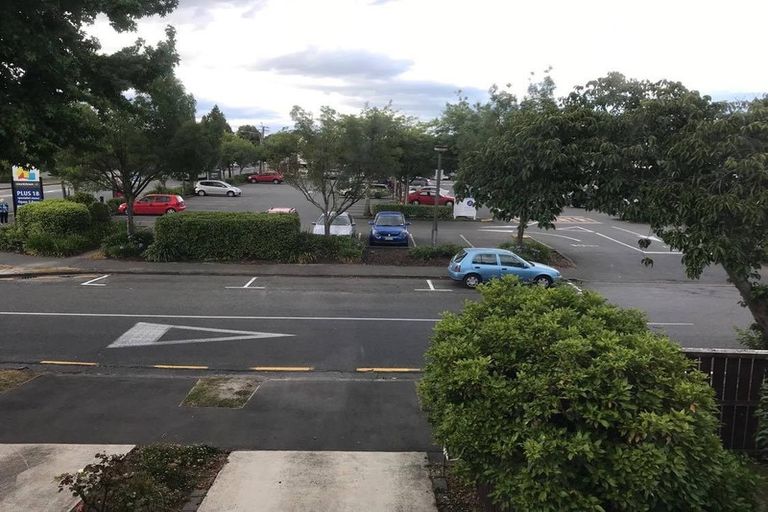 Photo of property in 2/19 Brookby Crescent, Avonhead, Christchurch, 8042