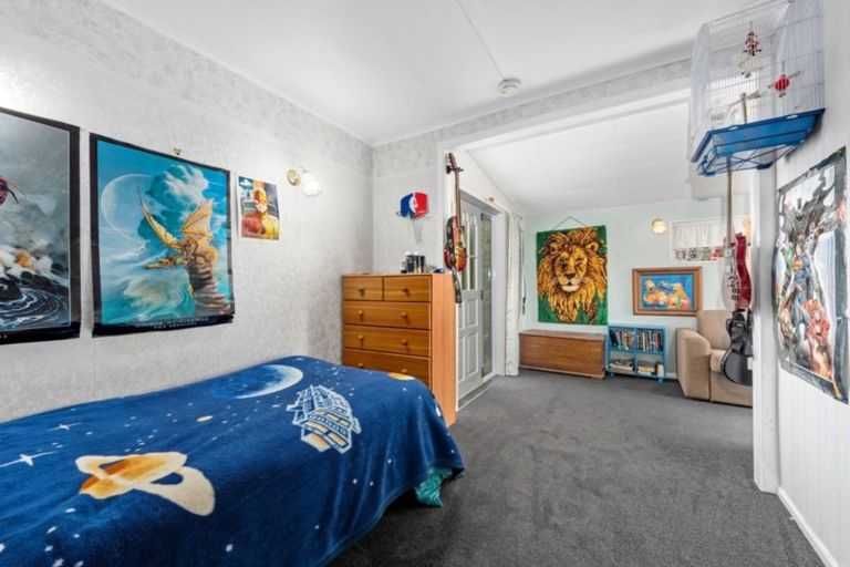 Photo of property in 5 Parera Grove, Heretaunga, Upper Hutt, 5018