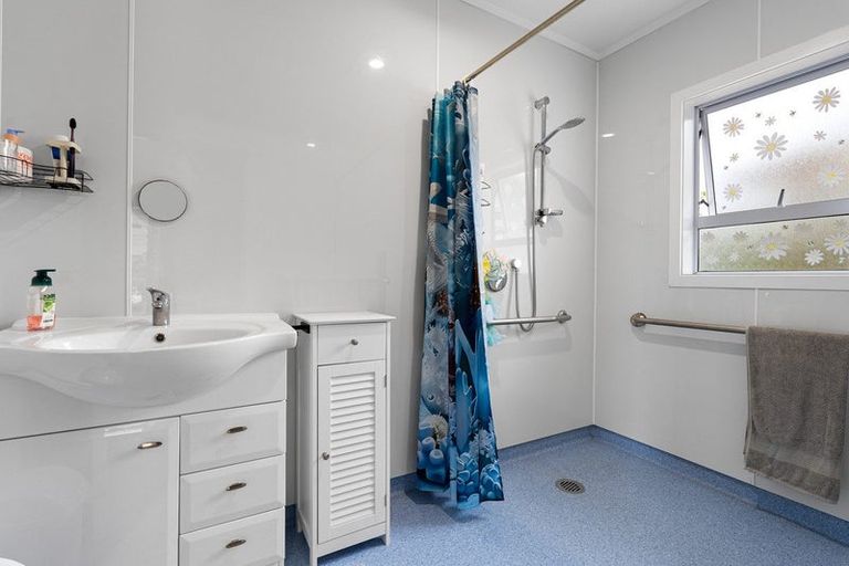 Photo of property in 8 Neumann Street, Kawakawa, 0210