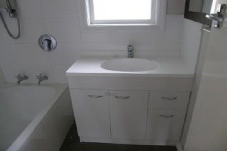 Photo of property in 9 Tern Place, Hokowhitu, Palmerston North, 4410