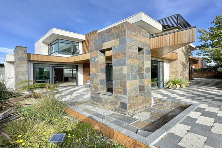 Photo of property in 90a Khandallah Road, Khandallah, Wellington, 6035