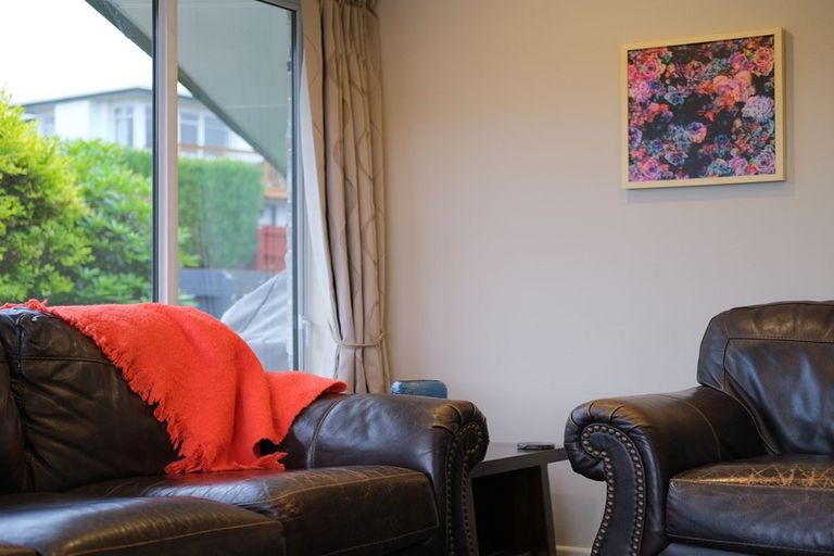 Photo of property in 9 Brooklyn Street, Green Island, Dunedin, 9018