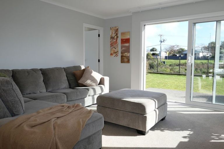 Photo of property in 36 Koru Loop, Paraparaumu, 5032