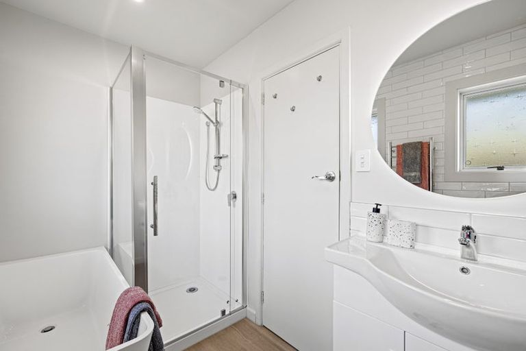 Photo of property in 112 Effingham Street, North New Brighton, Christchurch, 8083