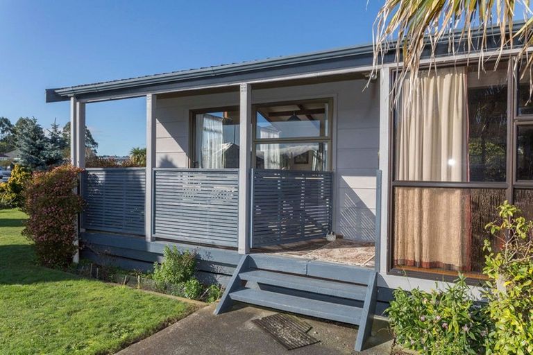 Photo of property in 17 Victor Street, Dannevirke, 4930