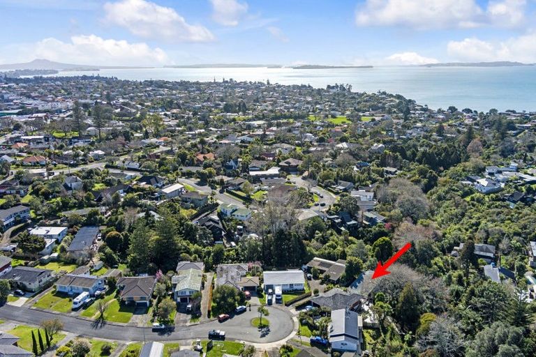 Photo of property in 29 Kayeleen Place, Cockle Bay, Auckland, 2014