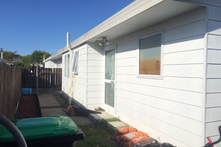 Photo of property in 2/815 Lawrence Street, Akina, Hastings, 4122