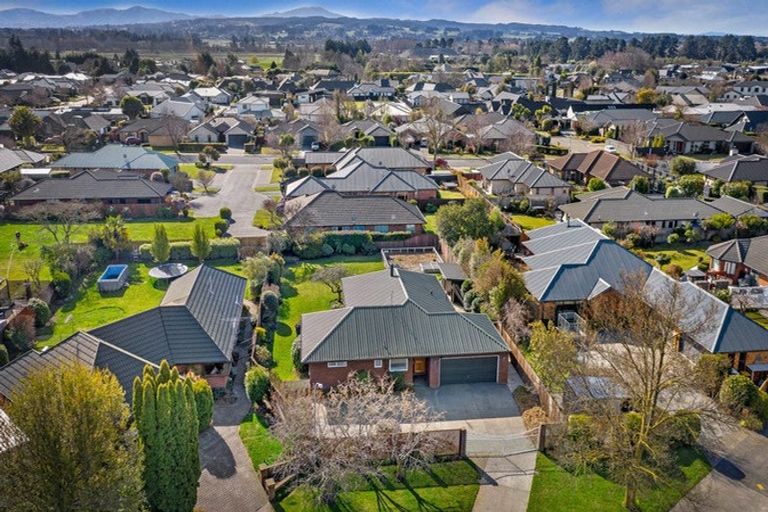Photo of property in 12 Chartwell Close, Rangiora, 7400