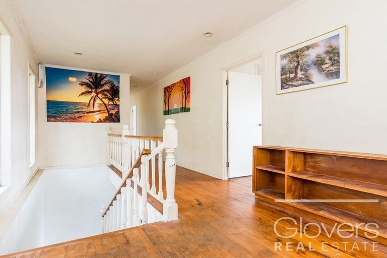 Photo of property in 327 Don Buck Road, Massey, Auckland, 0614