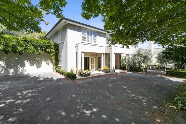 Photo of property in 25 Cheviot Road, Lowry Bay, Lower Hutt, 5013