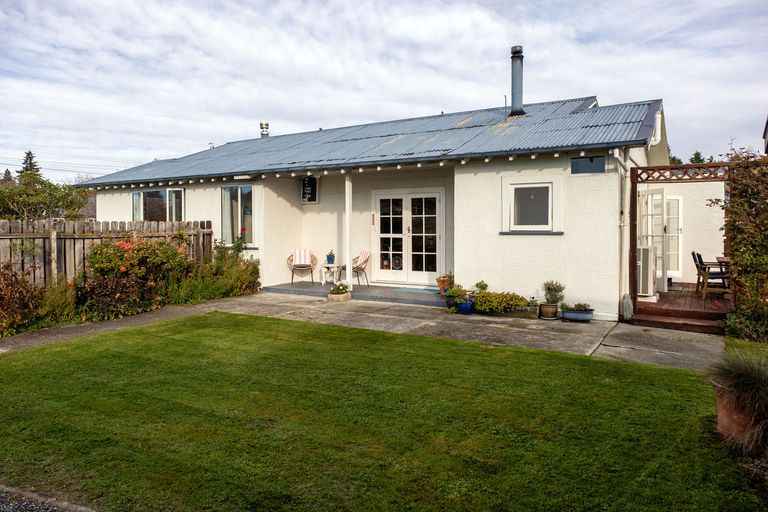 Photo of property in 28 School Road, Fairlie, 7925