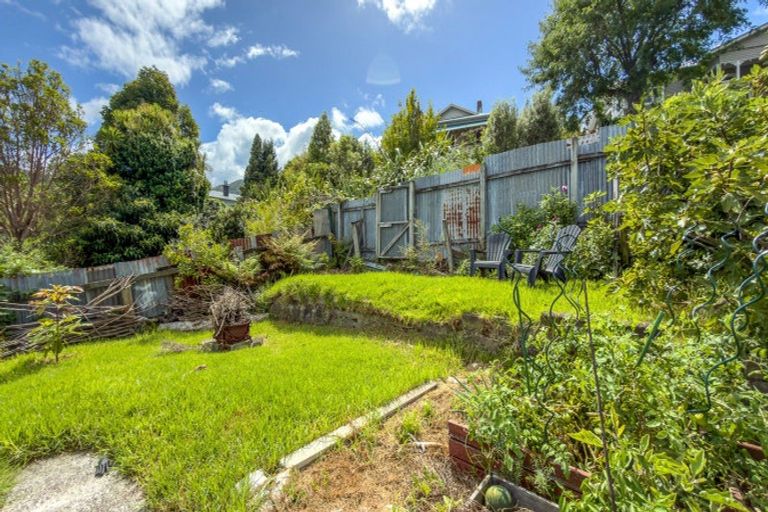 Photo of property in 110 Karaka Road, Thames, 3500