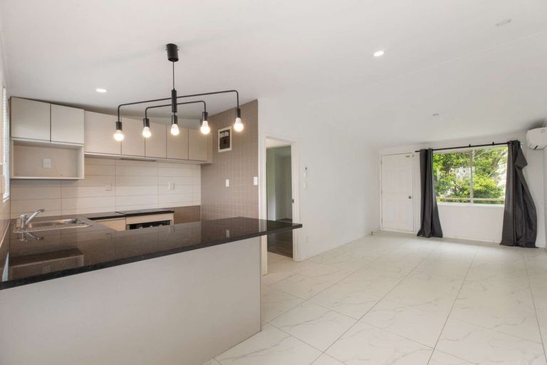 Photo of property in 7/66 Astley Avenue, New Lynn, Auckland, 0600