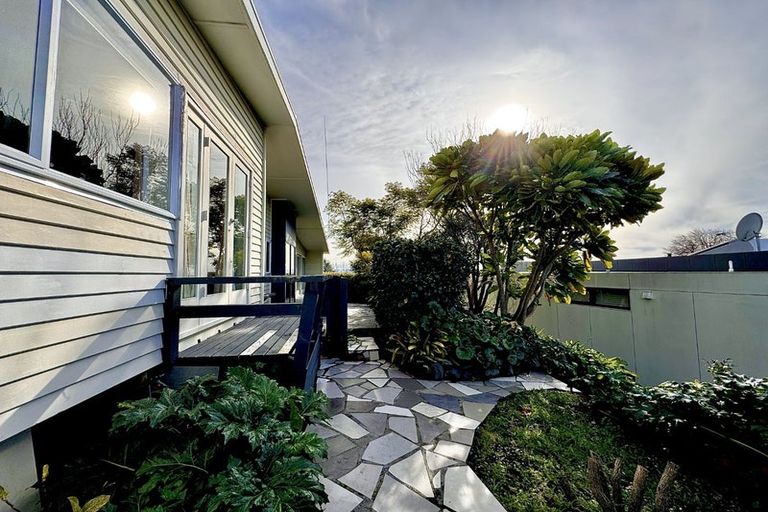 Photo of property in 1 Emerald Hill, Havelock North, 4130