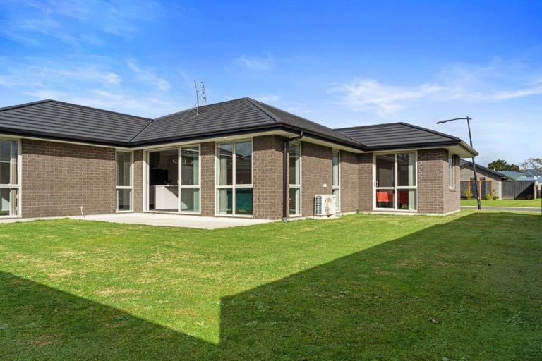 Photo of property in 10 Eastbank Drive, Katikati, 3129