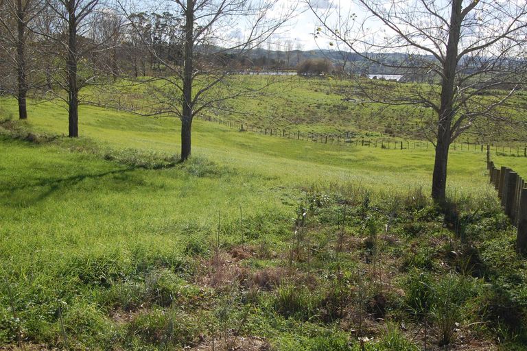 Photo of property in 72 Rangiora Road, Kaiwaka, 0573