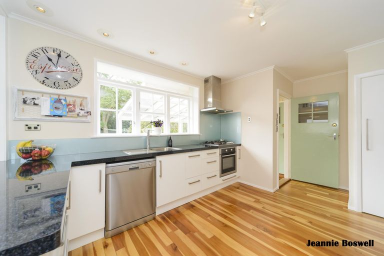 Photo of property in 58 Newcastle Street, Hokowhitu, Palmerston North, 4410