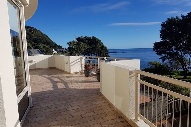 Photo of property in 3 Ocean Parade, Pukerua Bay, 5026