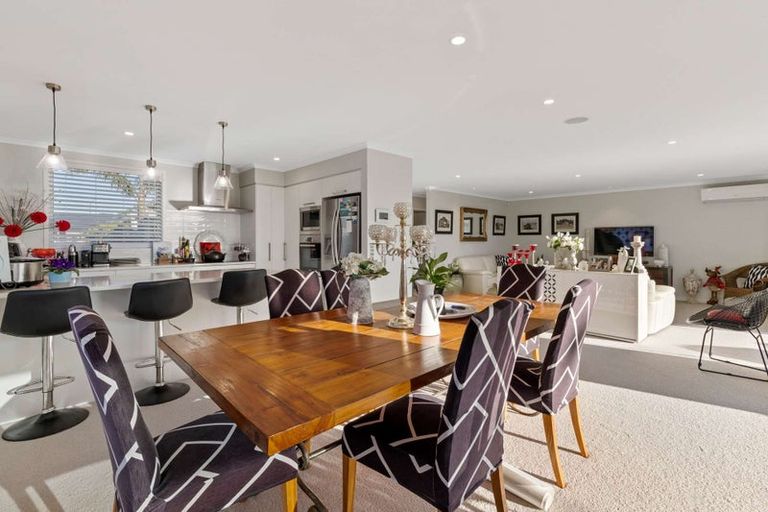 Photo of property in 63 The Boulevard, Papamoa Beach, Papamoa, 3118