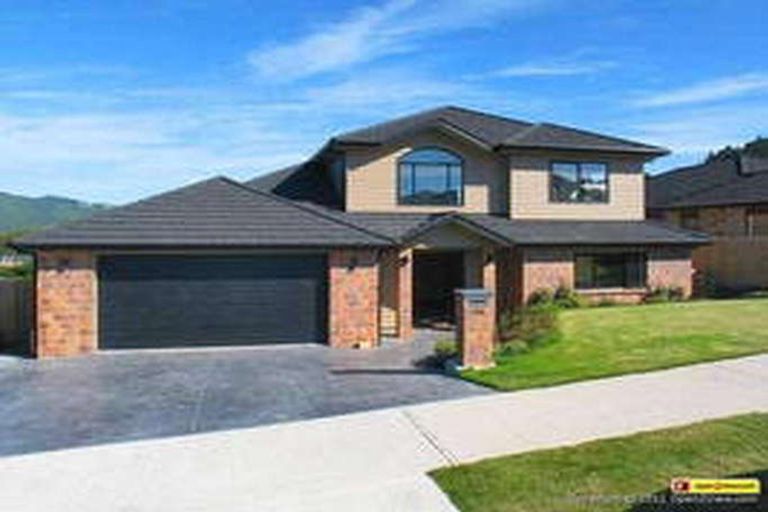 Photo of property in 14 Tasman Close, Aotea, Porirua, 5024