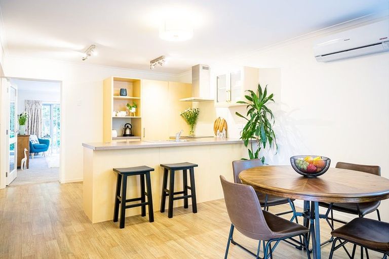 Photo of property in 29e Wai-iti Crescent, Woburn, Lower Hutt, 5010