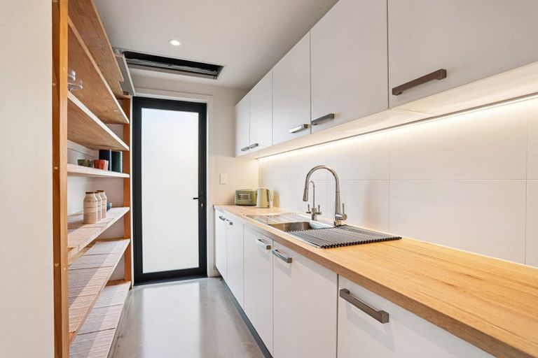 Photo of property in 22 Kahika Grove, Huapai, Kumeu, 0810