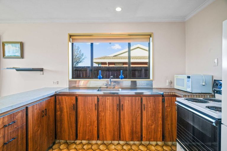 Photo of property in 1/357 Harewood Road, Bishopdale, Christchurch, 8053