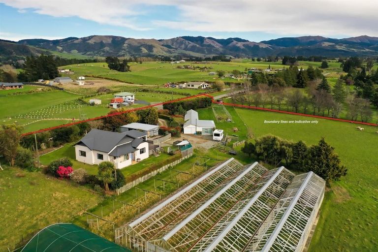 Photo of property in 14 Bakers Road, Waimate, 7978