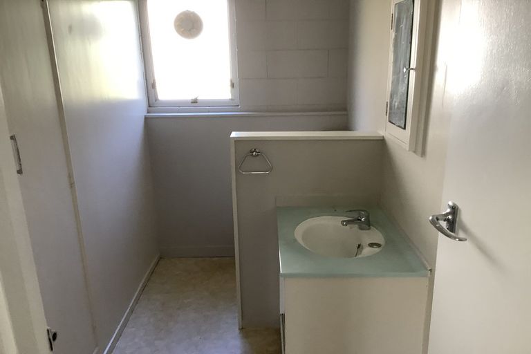 Photo of property in 8 Anzac Parade, Hamilton Central, Hamilton, 3204