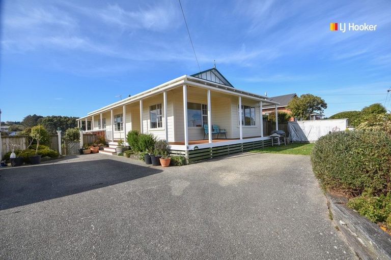 Photo of property in 12 Aytoun Street, Shiel Hill, Dunedin, 9013