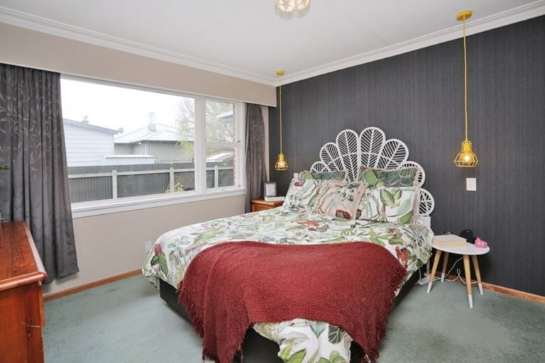 Photo of property in 27 Salford Street, Windsor, Invercargill, 9810
