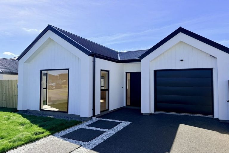 Photo of property in 20 Mabel Crescent, Halswell, Christchurch, 8025