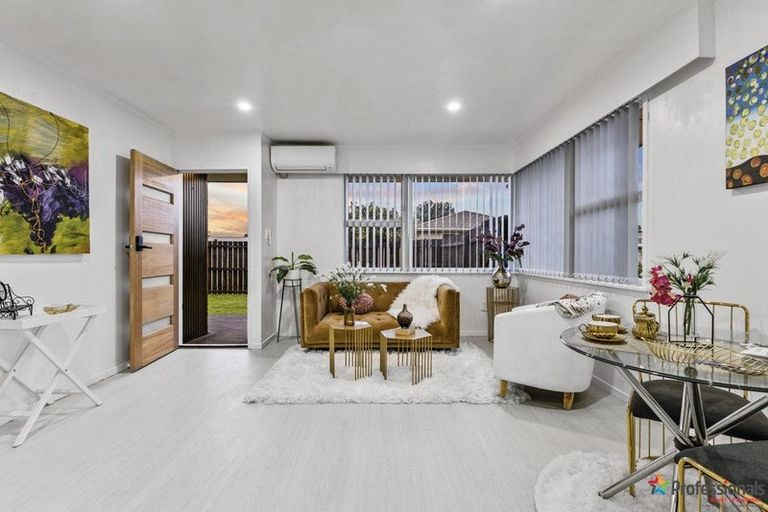 Photo of property in 1/13a Vine Street, Mangere East, Auckland, 2024