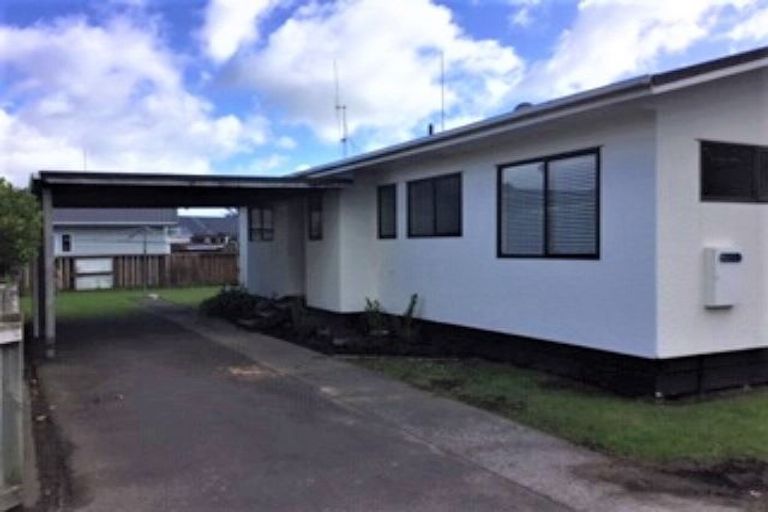 Photo of property in 18b Kane Road, Papamoa Beach, Papamoa, 3118